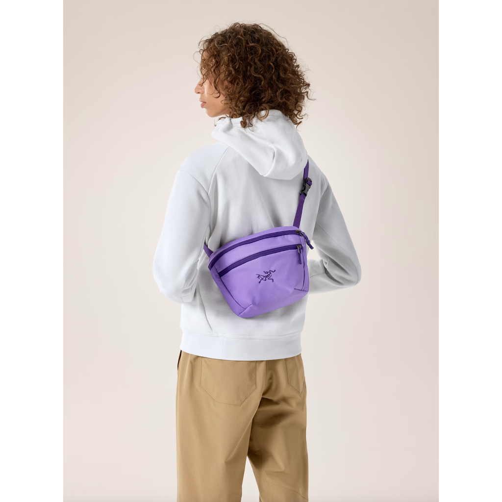 Arc'teryx Mantis 2 Waist Pack in Aster/Azalea